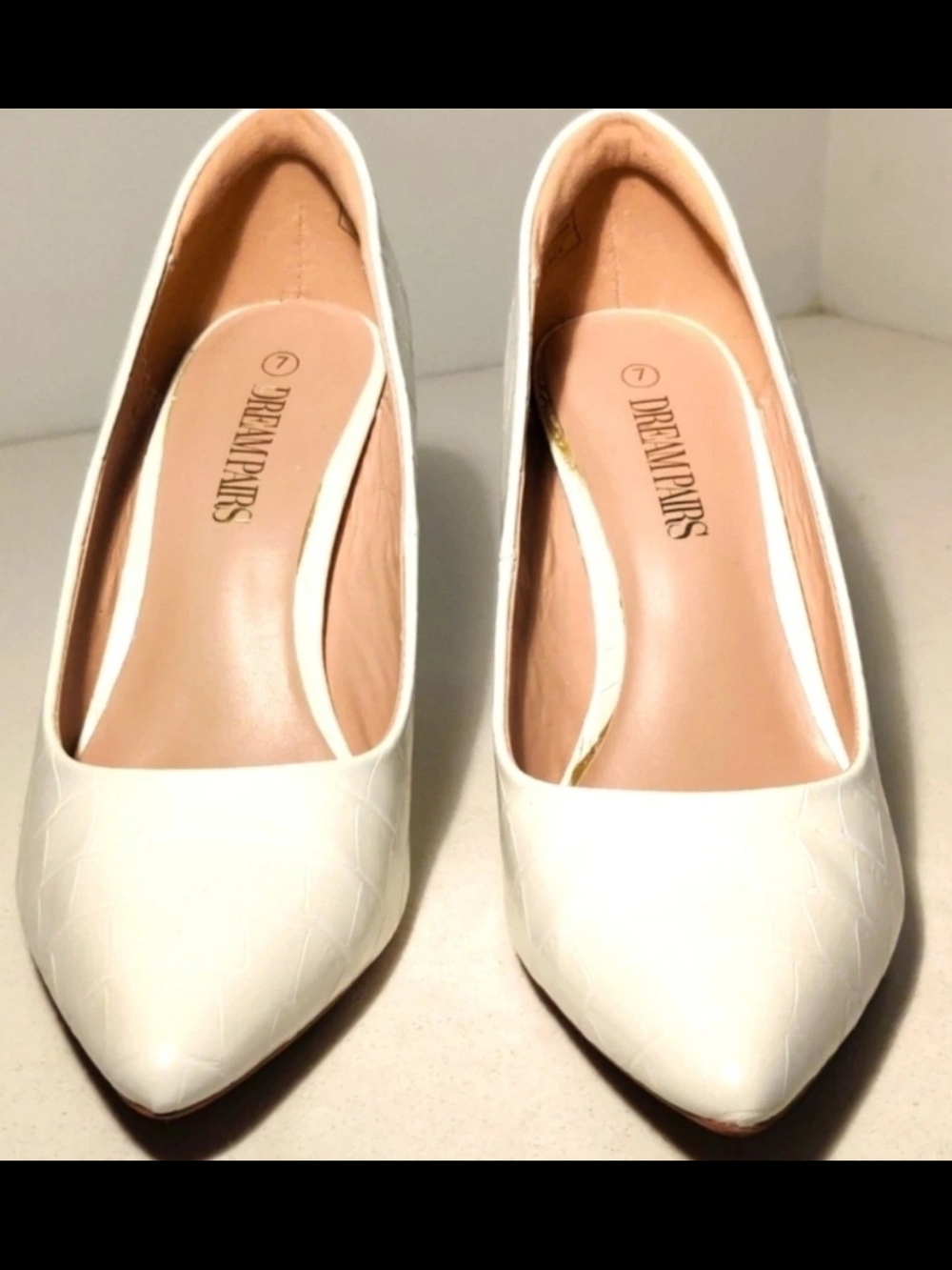 Dream Pairs Womens 7 White Leather Heels New...